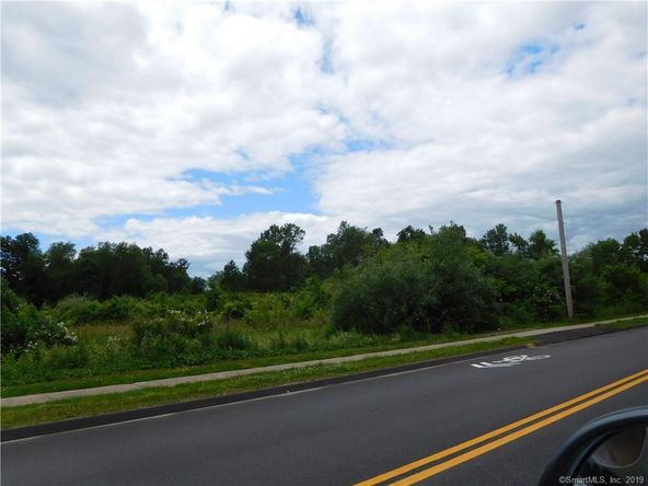 92 Post Office Rd, Enfield, CT 06082
